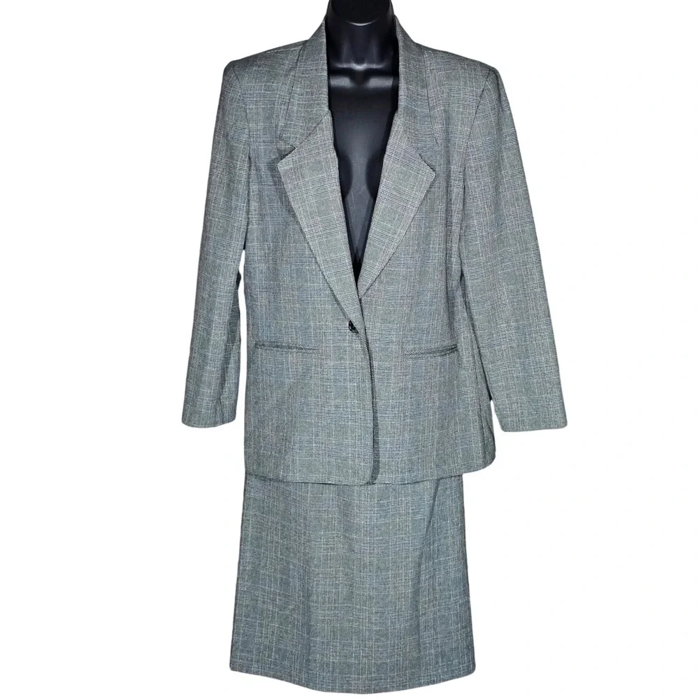 Alfred Dunner Petite‎ Skirt Suit Set Grey Plaid Blazer 8P Midi Skirt 6P Made USA